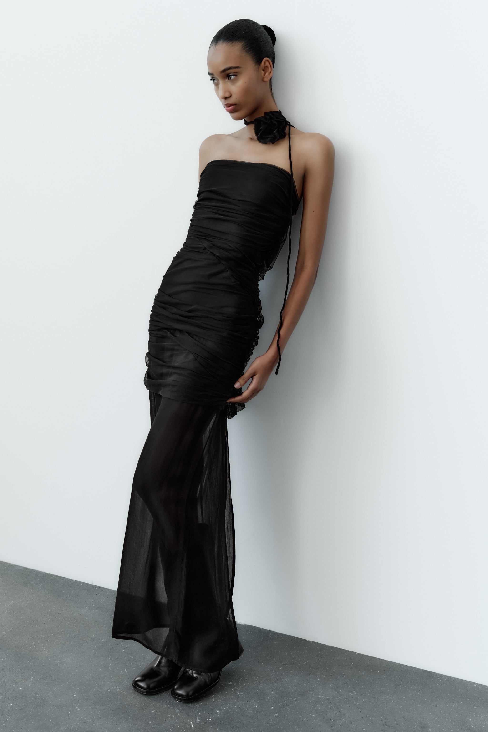 Estos son los 10 vestidos midi de Zara más elegantes de las rebajas de  enero 2023
