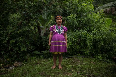 De 26jarige Rosalina is de inheemse dorpsoudste van La Puria Op deze foto is ze zwanger van haar vierde kind ze praat niet over haar echtgenoot