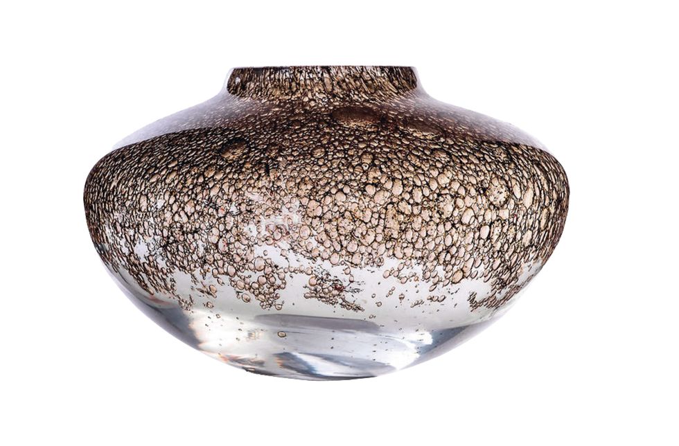 Vase, Ceramic, earthenware, Artifact, Pottery, Urn, Metal, Glass, Flowerpot, Tableware, 