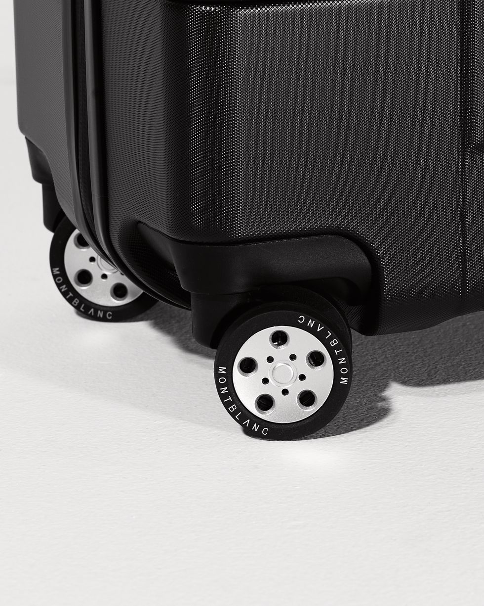 four ball bearing wheels from japan ensure you'll roll along comfortably and quietly