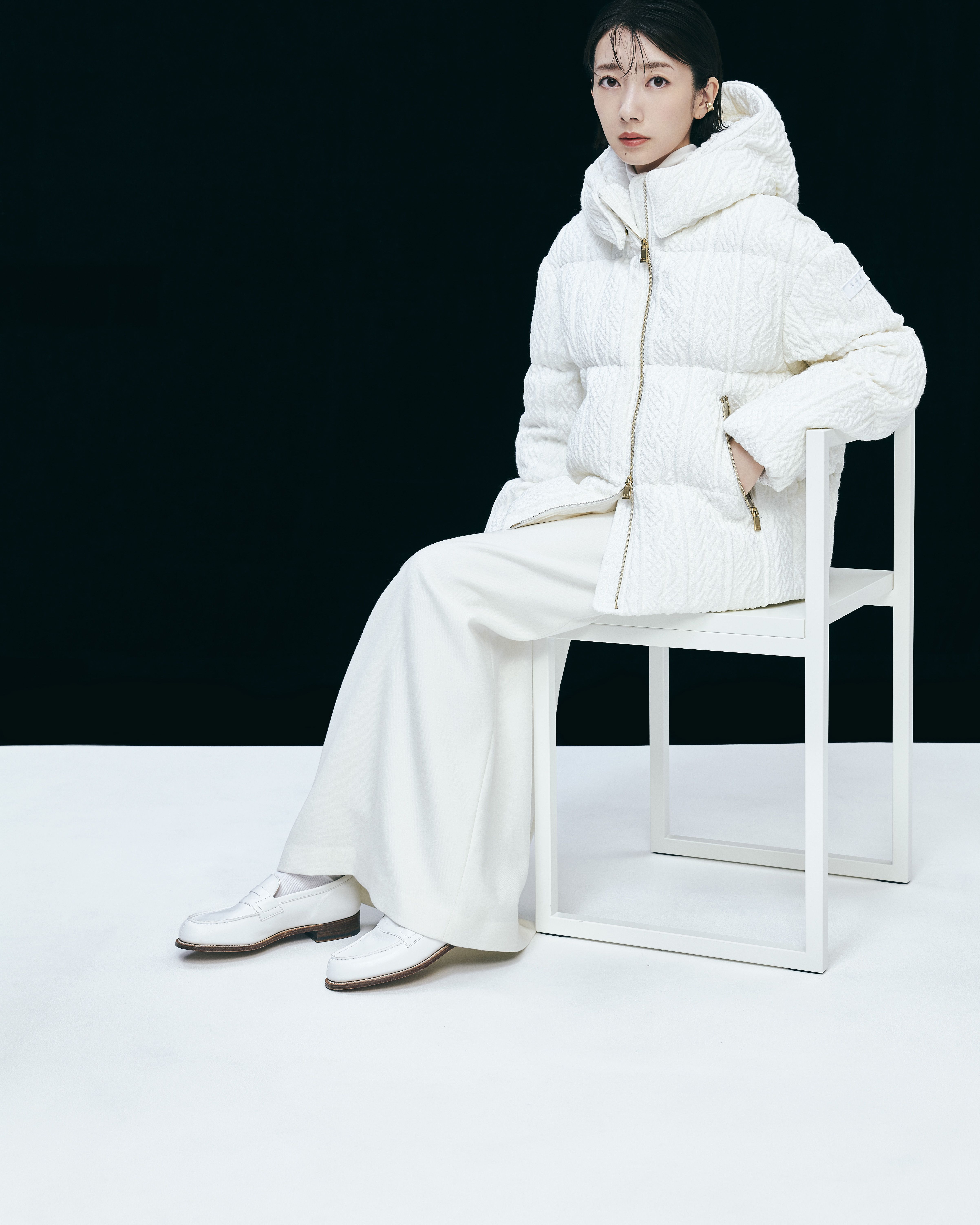波瑠がピュアにまとう「タトラス」のパールコレクション