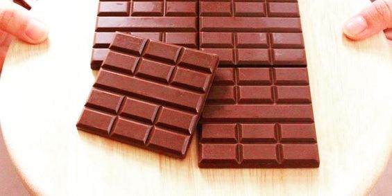 Food, Cuisine, Chocolate, Recipe, Nail, Snack, Confectionery, Cocoa solids, Plate, Petit four, 