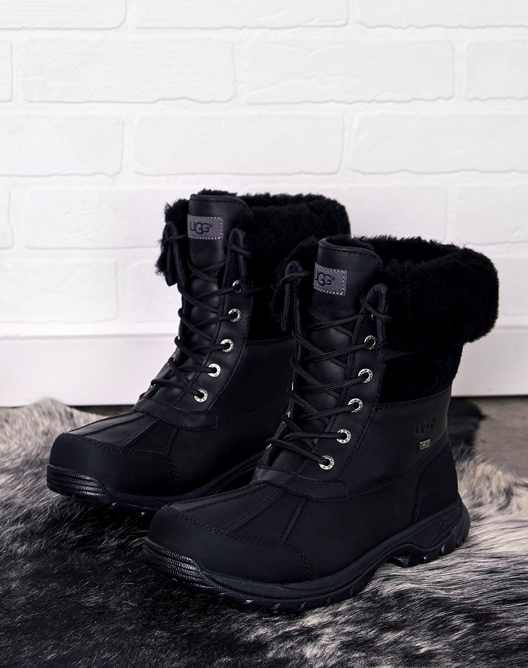 Ugg black on sale winter boots