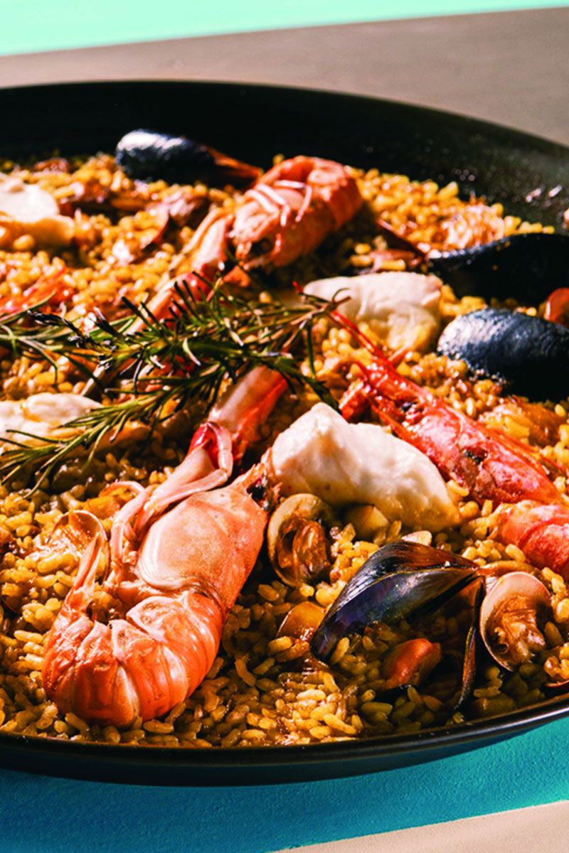 Dish, Food, Cuisine, Paella, Seafood boil, Ingredient, Cajun food, Rice, Seafood, Recipe, 