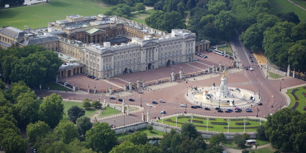 バッキンガム宮殿／イギリス・ロンドン｜世界で高額な物件トップ12