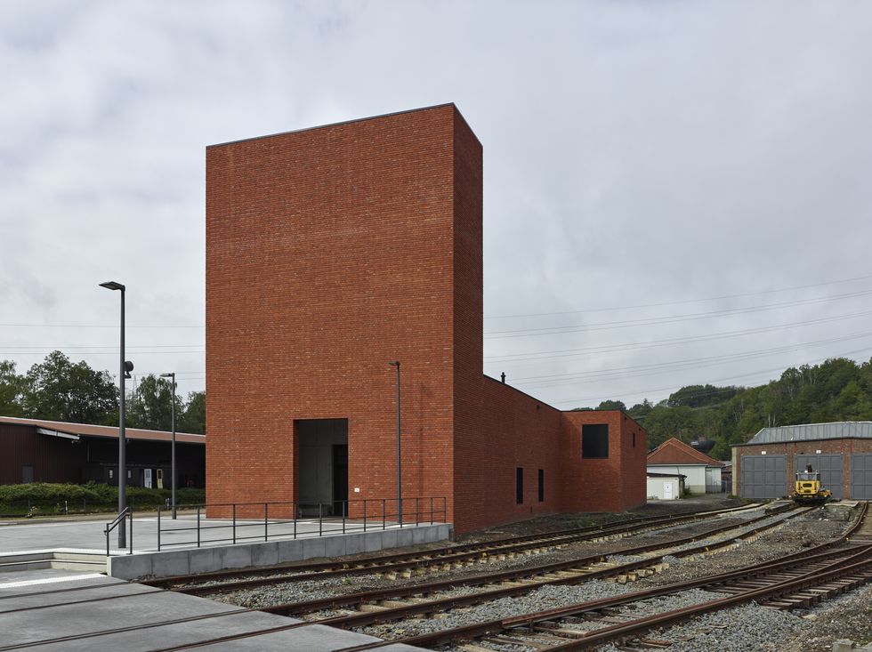 nuovo museo ferroviario di bochum di max dudler