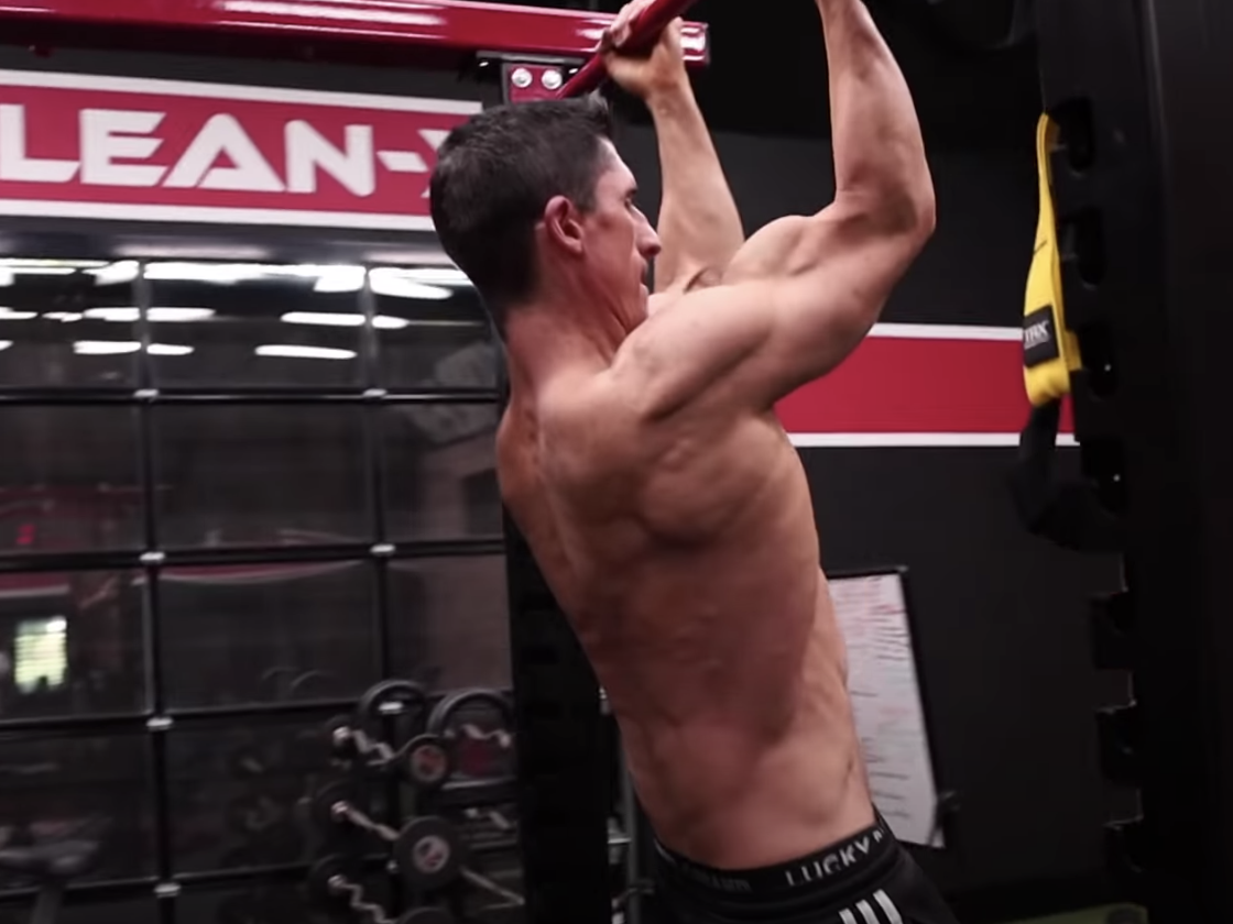 Athlean-X Gives Tips About Pullups and Chinups for Bigger Arms