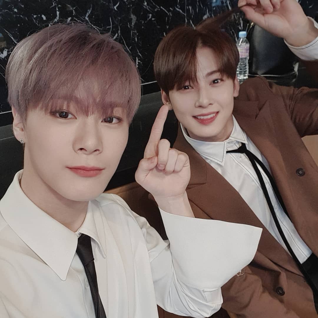 ASTRO ムンビン ① GIVERNY トレカビニMOONBIN チャウヌ