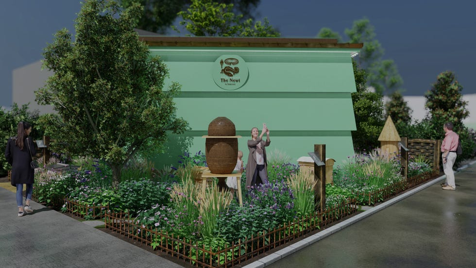 chelsea flower show beehive installation