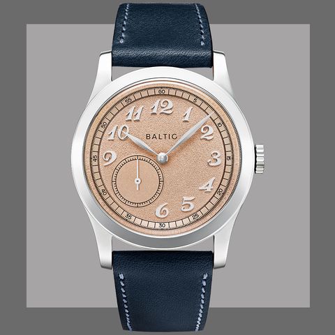 the mr01 in salmon with a navy strap
