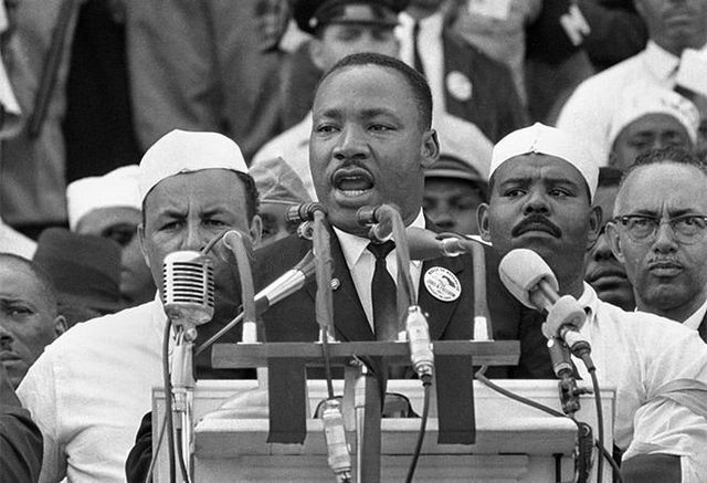マーティン・ルーサー・キング・ジュニア牧師と公民権運動の歴史を深 