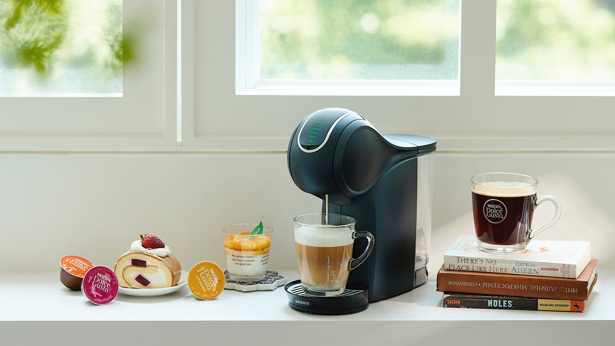 Coffee machine NESCAFÉ® Dolce Gusto® GENIO S TOUCH EDG 426.GY by