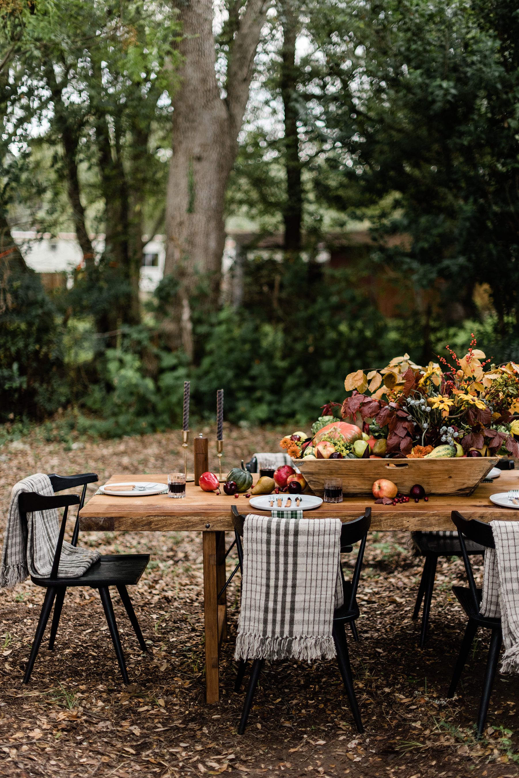 60 Thanksgiving Centerpieces That Will Make the Turkey Jealous