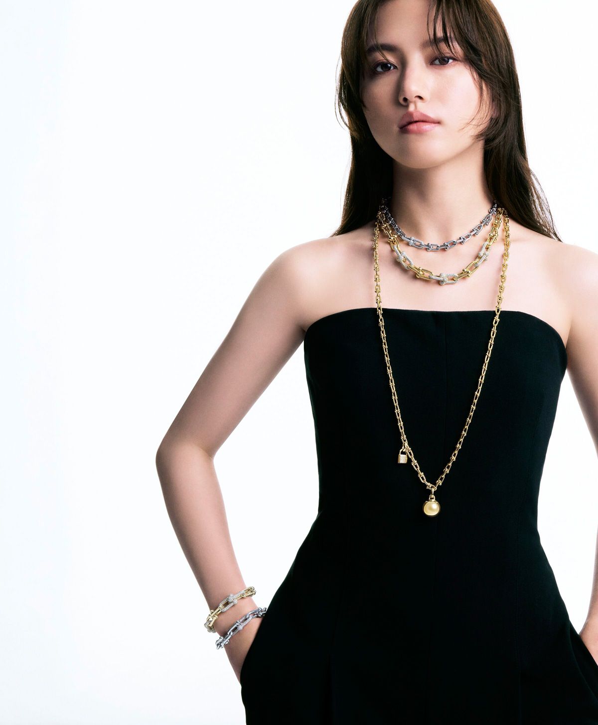 ティファニー♡様 清原果耶さんがまとうティファニーのアイコンジュエリー