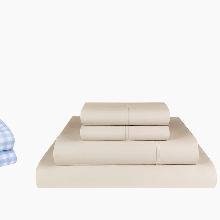 Watch Out, Expensive Brands, Amazon Actually Has the Best Sheets You Can Buy