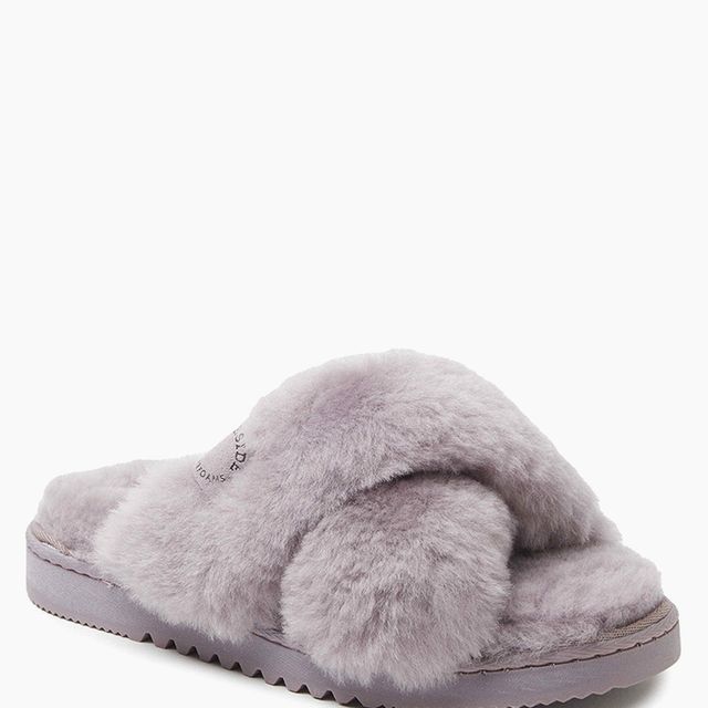 15 Best Slippers for Women 2021 - Comfy Slippers to Buy Now