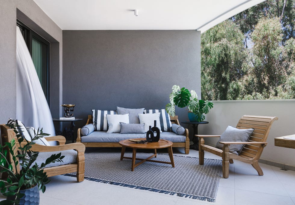 casa reformada e inspirada en la personalidad de su propietaria con piezas vintage, textiles expresivos y colores intensos