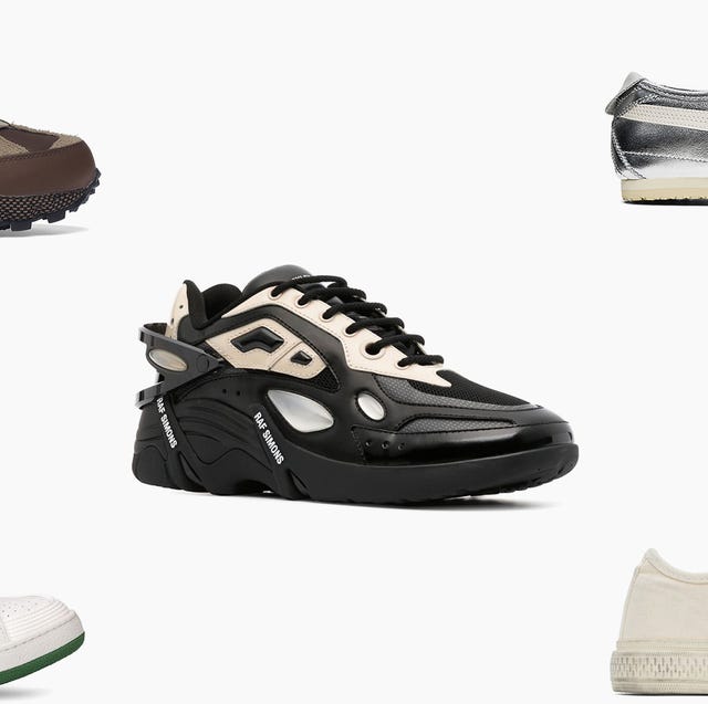 The super cool sneakers everyone is wearing!