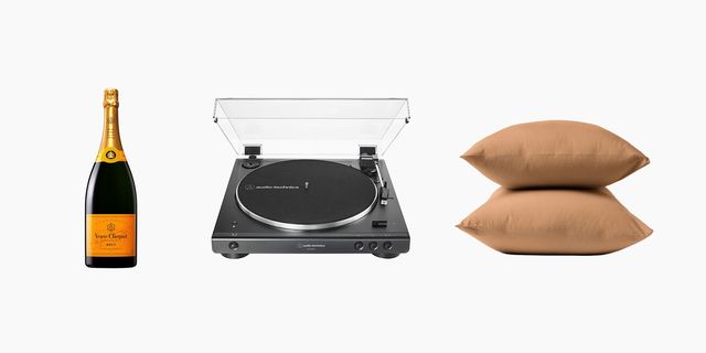 The 40 Best Housewarming Gifts for Couples 2023