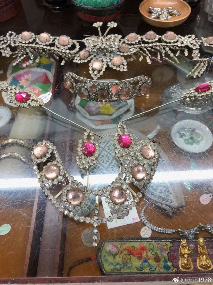 Fashion accessory, Jewellery, Necklace, 