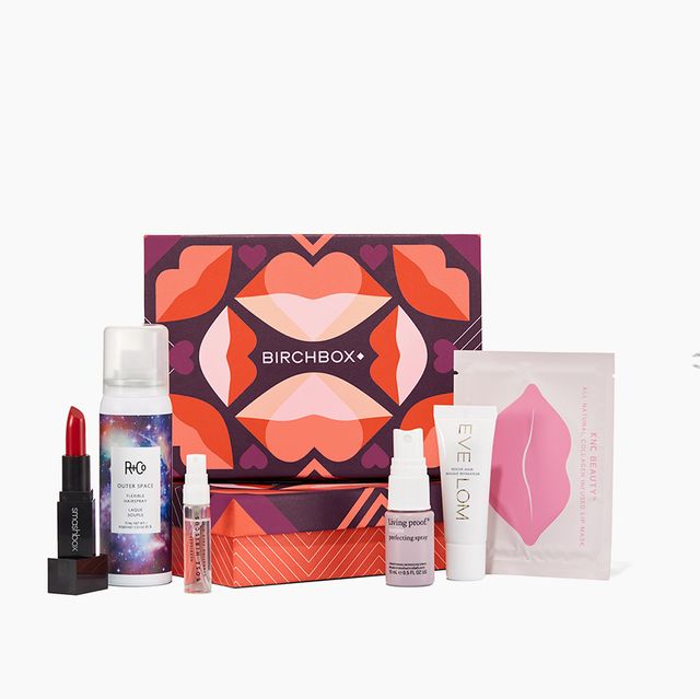 35 Best Subscription Boxes for Women 2024