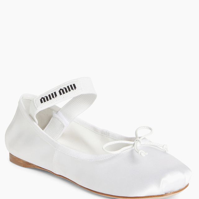 How To Style Ballet Flats Trend In 2023, From Experts