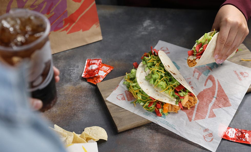 Food, Fast food, Cuisine, Dish, Junk food, Ingredient, Finger food, Shawarma, Taco, Vegetarian food, 