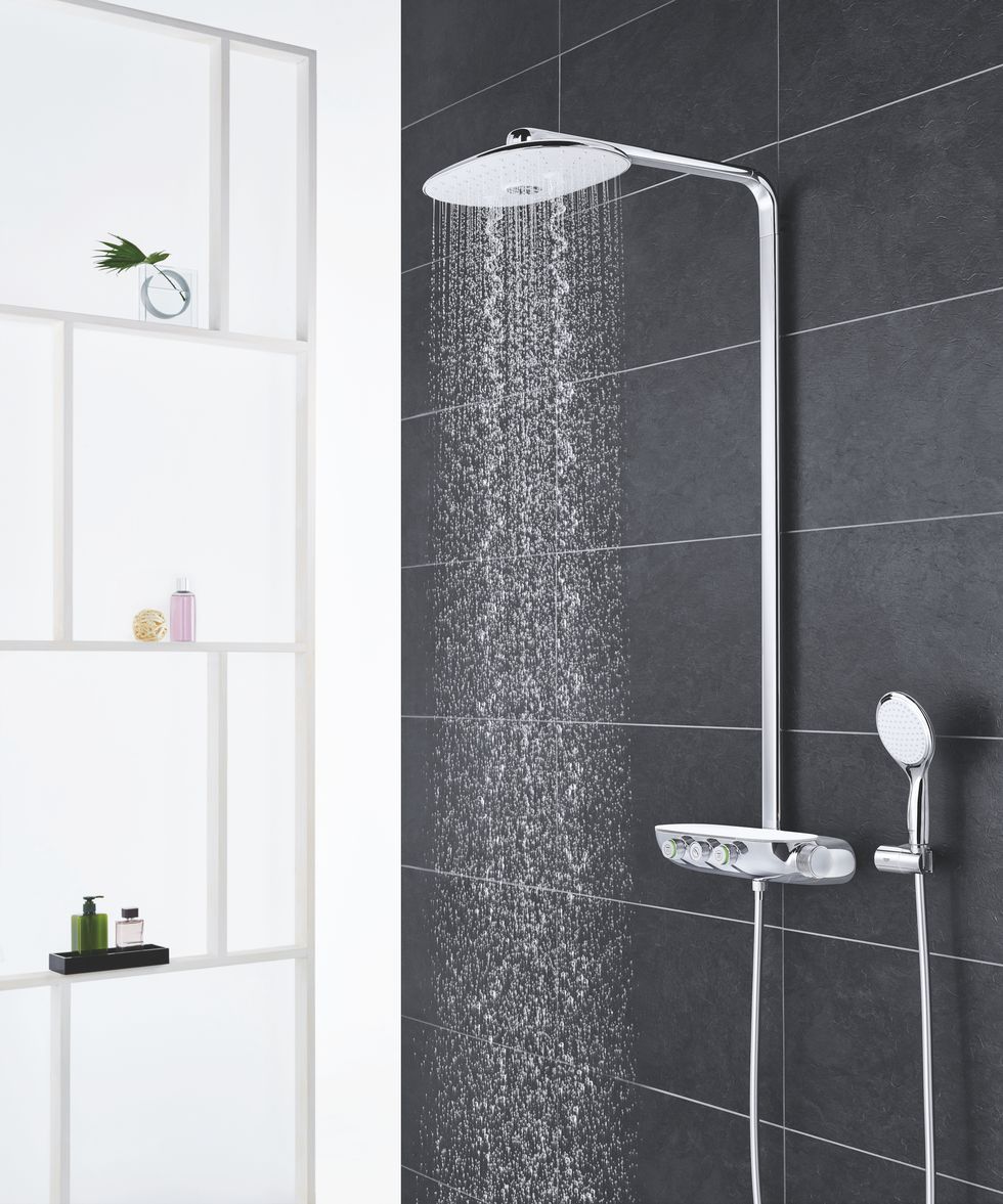 Shower, Shower panel, Plumbing fixture, Bathroom, Plumbing, Shower head, Tile, Room, Tap, Shower bar, 