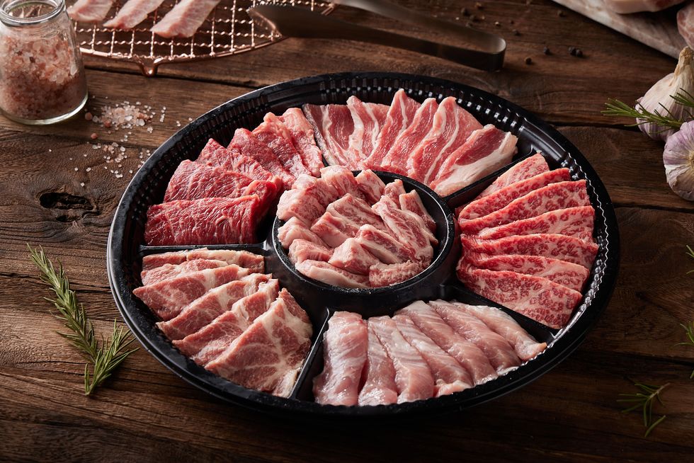 2022中秋烤肉組合推薦！a5日本和牛、西班牙伊比利豬、肥美蒲燒鰻等多樣肉品食材缺一不可