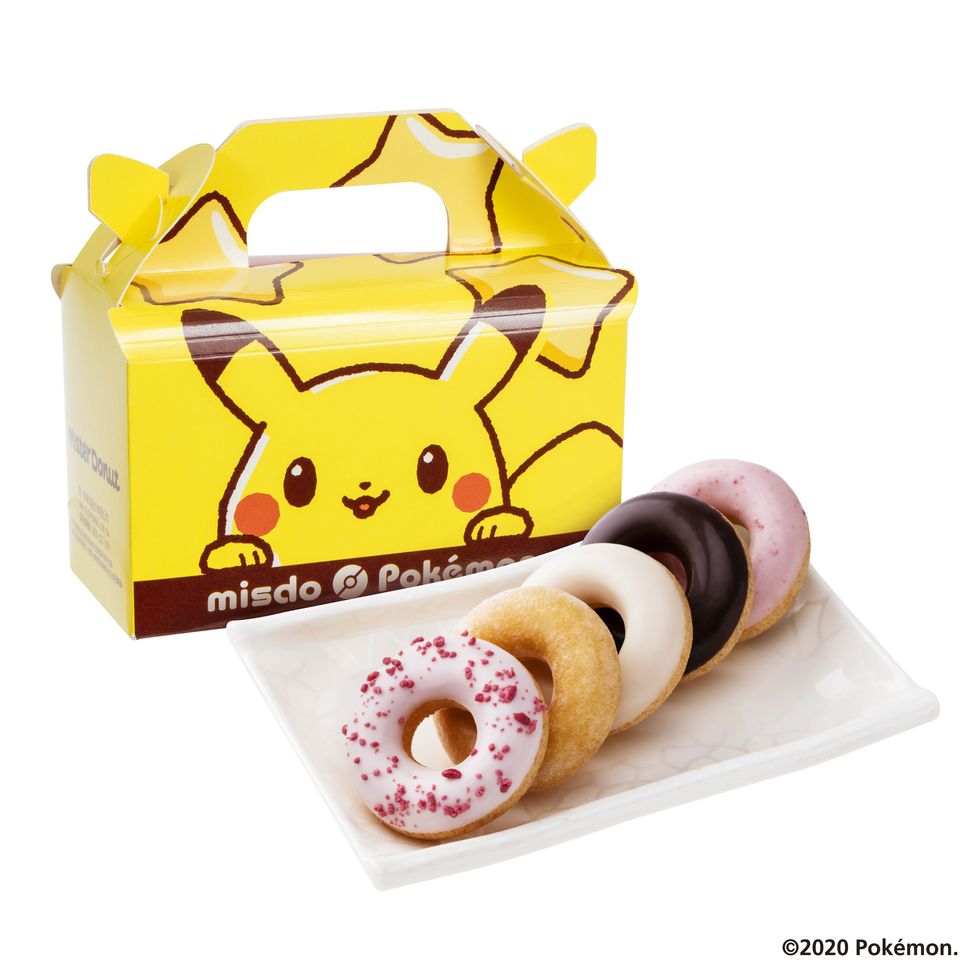 mister donut 聯名pokémon推出皮卡丘與精靈球甜甜圈