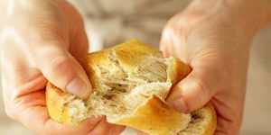 bread containing gluten