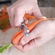 skinning carrots