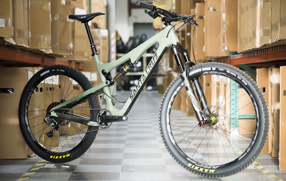 Longtime collaborators Santa Cruz Bicycles and Chris King Components teamed up on this limited-edition bike