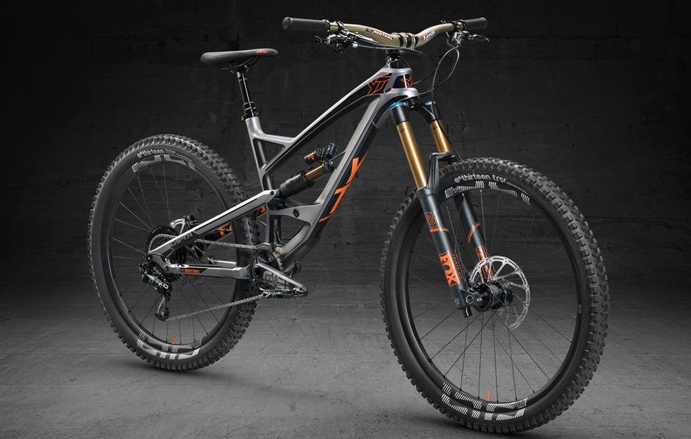 First Look: YT Industries CF Pro Race Models | Bicycling