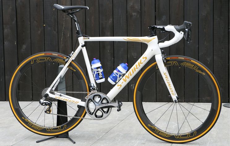 Behind the Scenes Tom Boonen s Distinctive Specialized Roubaix Bicycling