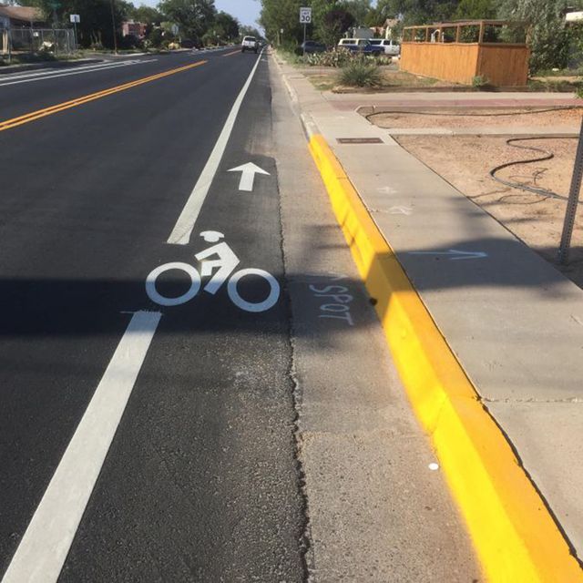 Bike Lane on Girard Boulevard in Albuquerque