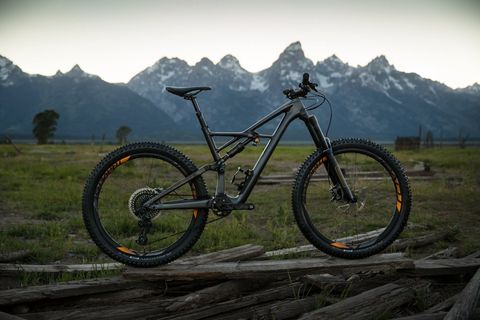The S-Works Enduro 29 with 27.5+ tires installed