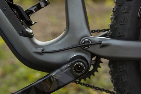 Cleaner cable routing for the new Enduro