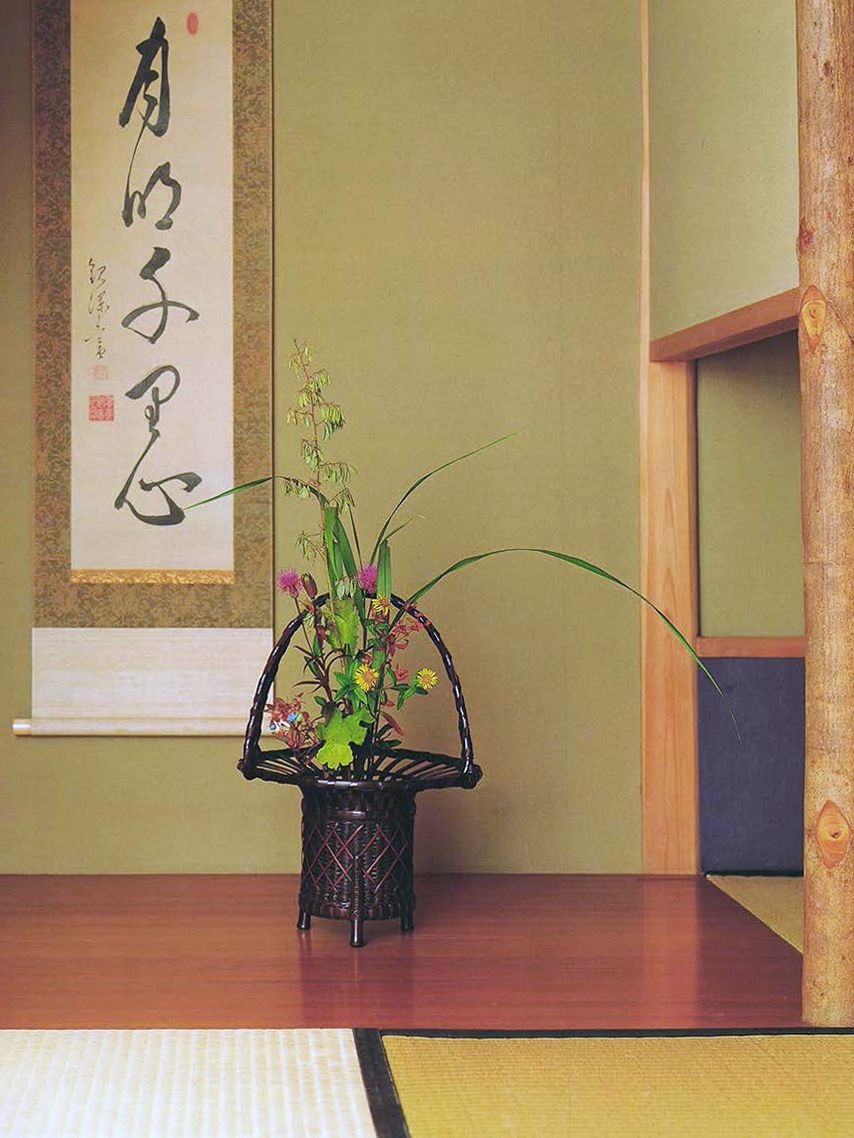 10月のいけばな 「秋草と籠」【生け花、いけばな、生花、華道】