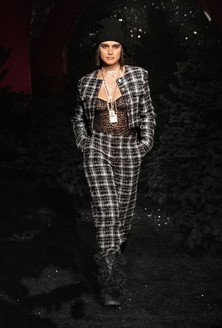 chanel fall 2021 collection﻿
