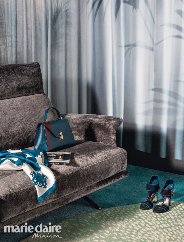 Couch, Furniture, Blue, Living room, Room, Turquoise, Teal, Interior design, House, Interior design, 