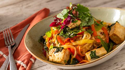 disney world vegan menu option perkins thai noodles