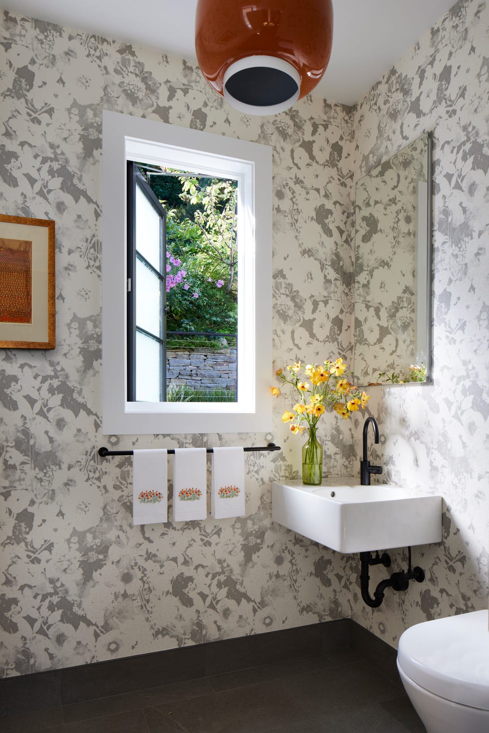 powder room