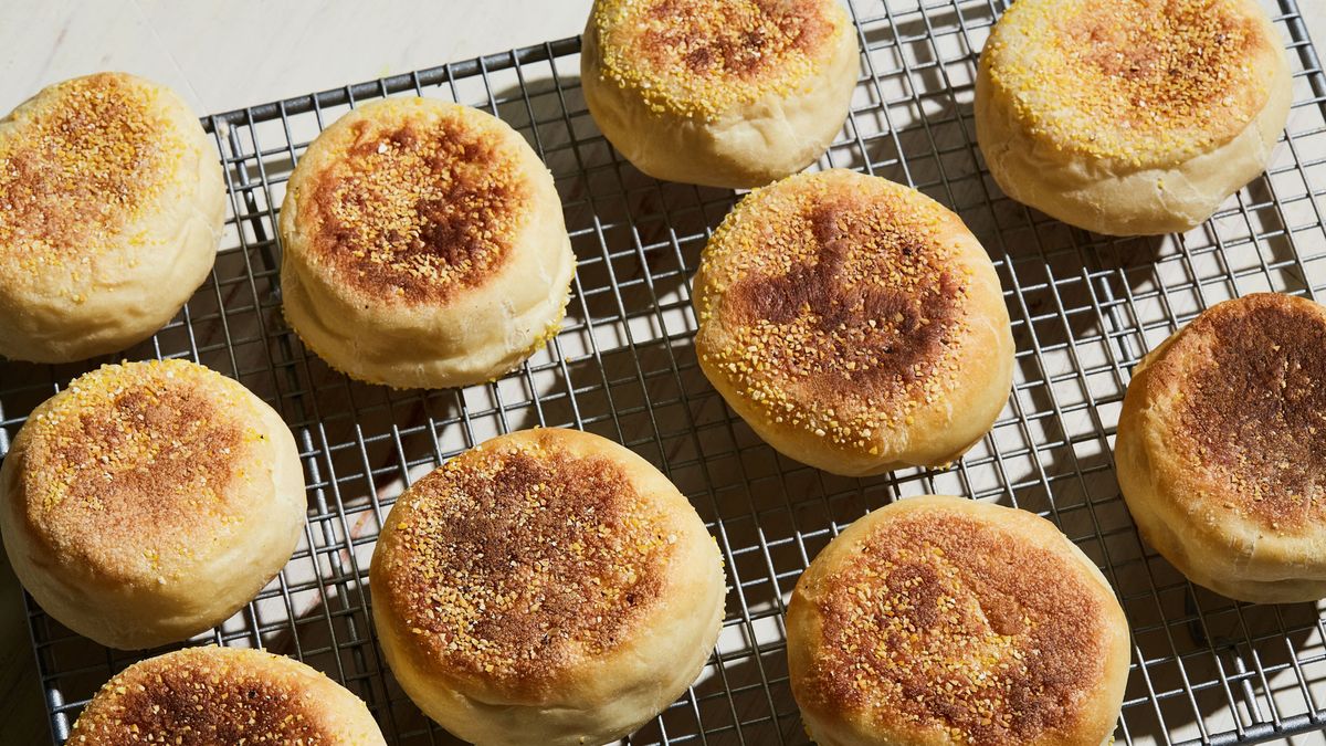 English Muffin Recipe - Bread Machine! - Binky's Culinary Carnival