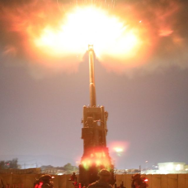 Heat, Gas flare, Rocket, Flame, Sky, Pollution, Missile, Vehicle, Space, Night, 