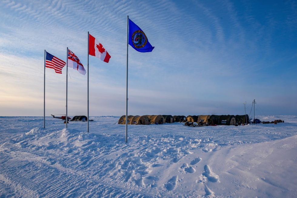 Flag, Sky, Winter, Snow, Cloud, Arctic, Freezing, Ice, Ocean, Landscape, 