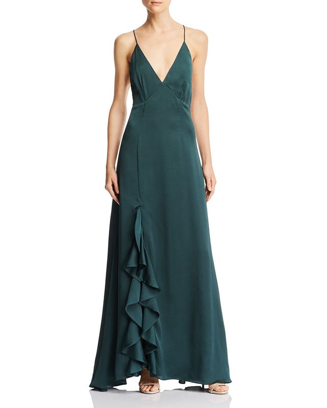 Clothing, Gown, Dress, Day dress, Bridal party dress, A-line, Formal wear, Fashion model, Shoulder, Cocktail dress, 