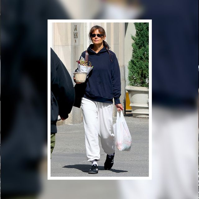 Katie Holmes Loves These Alo Shop Where Yoga Sweatpants: to Online