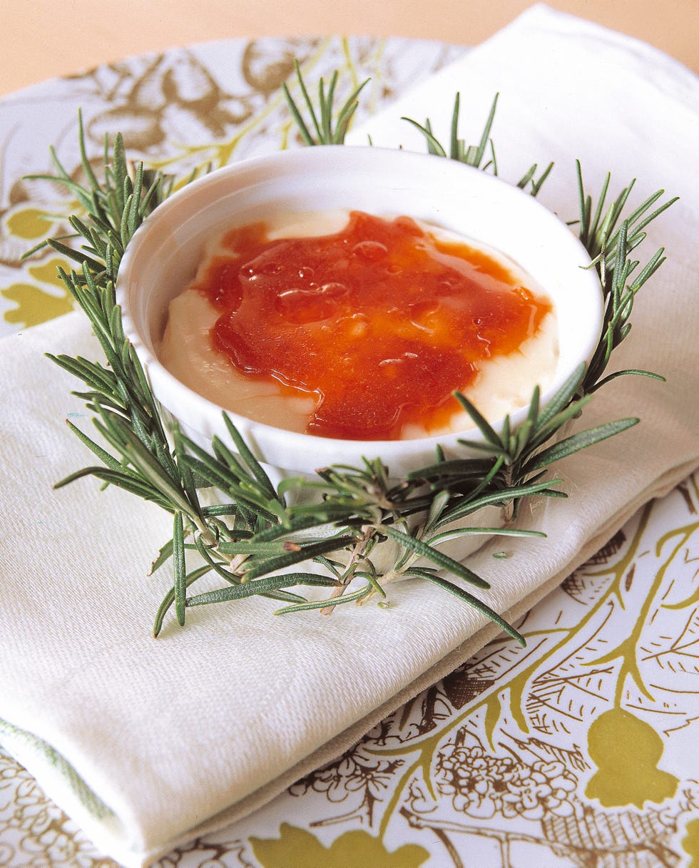 local caption  las aromáticas en la mesa  recetas  crème brûlée al romero  nuevo estilo 349 p 154 01042007