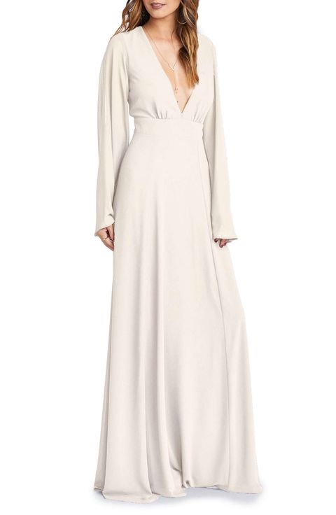 Clothing, Dress, Gown, White, Sleeve, Day dress, Neck, A-line, Robe, Formal wear, 
